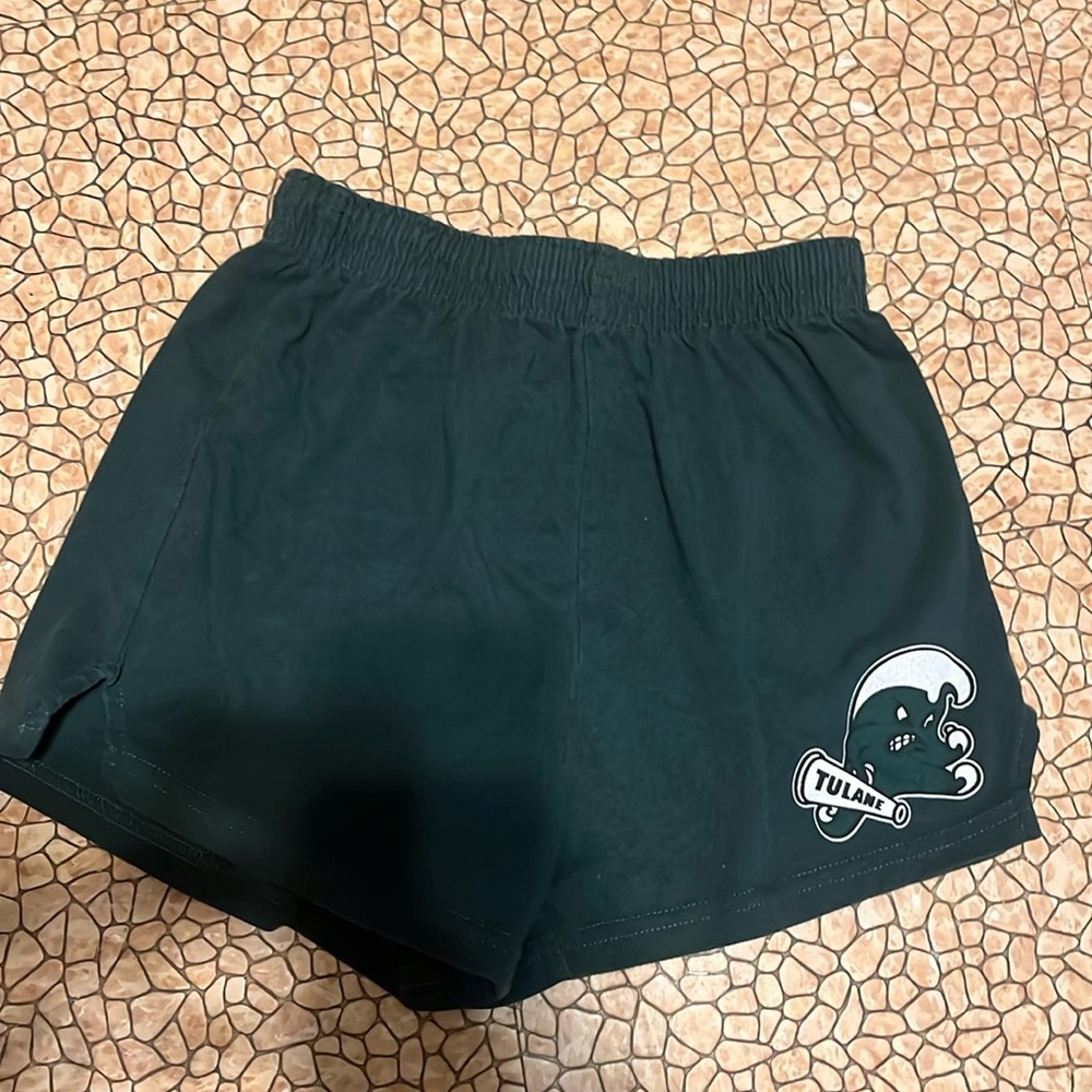 Cute green Tulane shorts